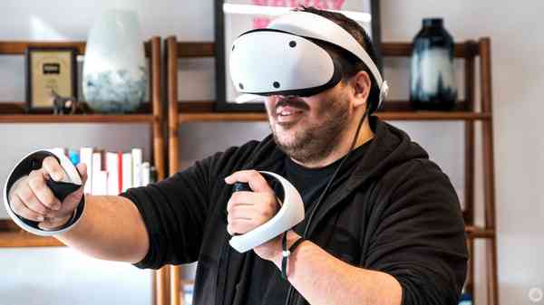 Sony сократила производство гарнитуры PlayStation VR2 на 20%