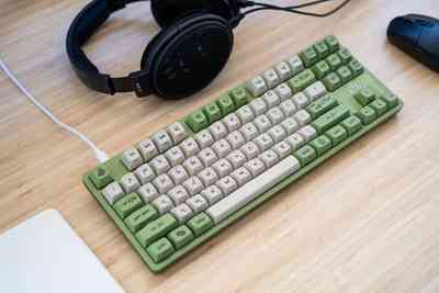 mechanical-keyboards-for-elves-and-dwarves-in-the-style-of-lord-of-the-rings-are-presented_2.jpg