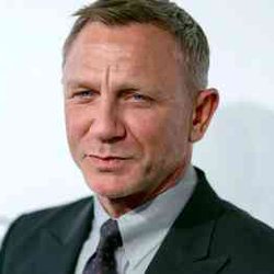 Princess Anne awarded Daniel Craig the Order of Saints Michael and George
